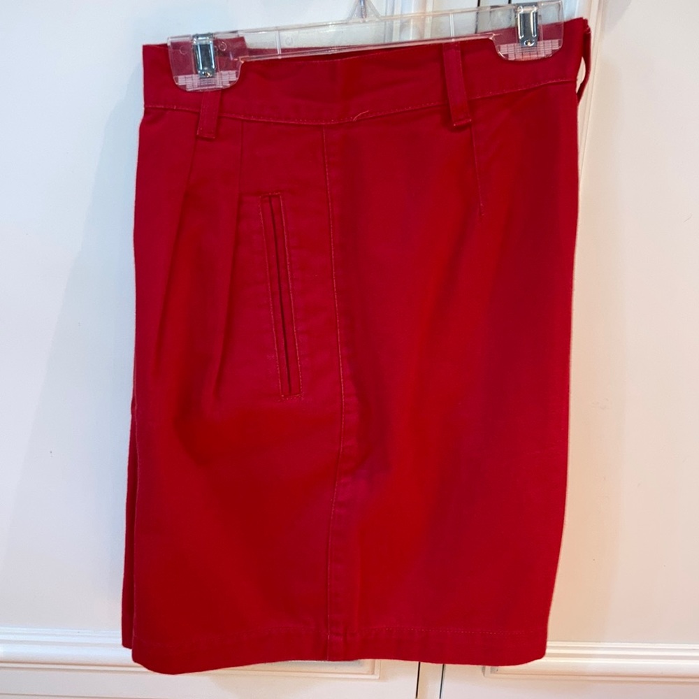Womens petite red shorts. Jones New York.